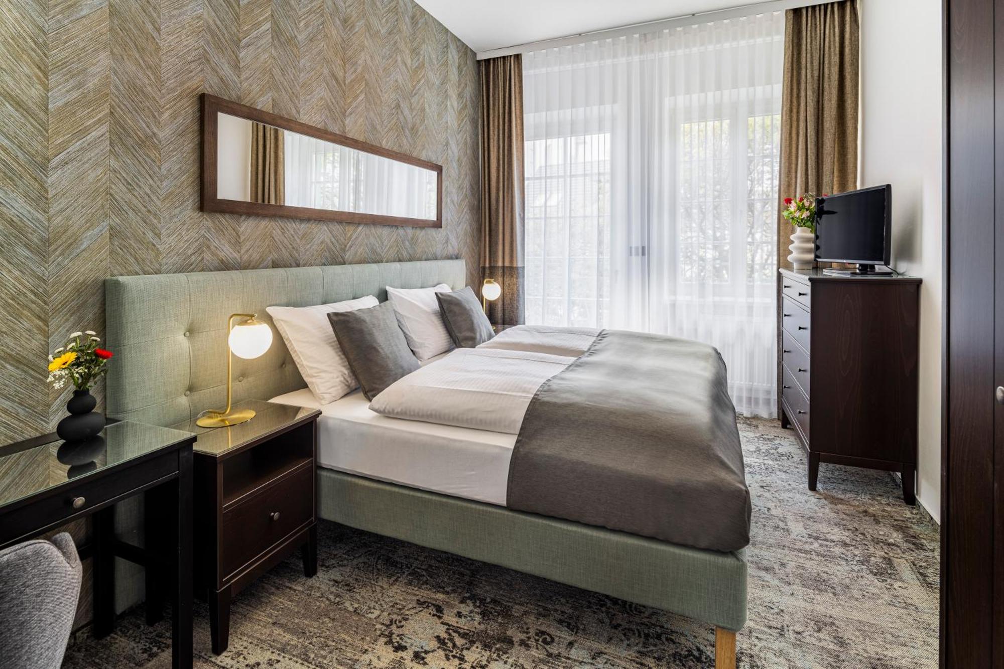 Wellness Hotel Smaragd Piestany Екстер'єр фото